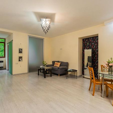 1Br Apt Near Opera Self-Enter By Keygo 25 Yerevan Luaran gambar