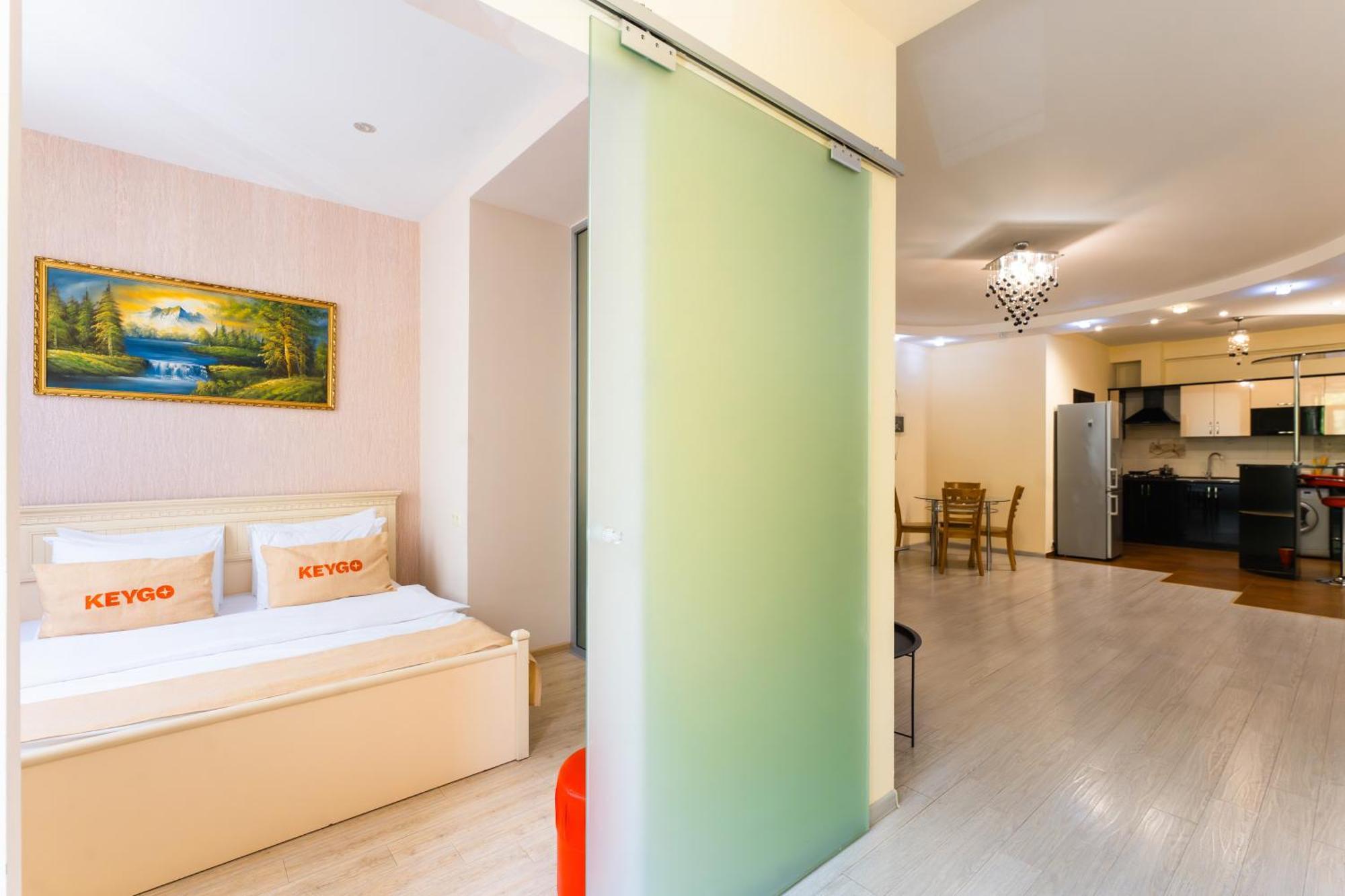 1Br Apt Near Opera Self-Enter By Keygo 25 Yerevan Luaran gambar